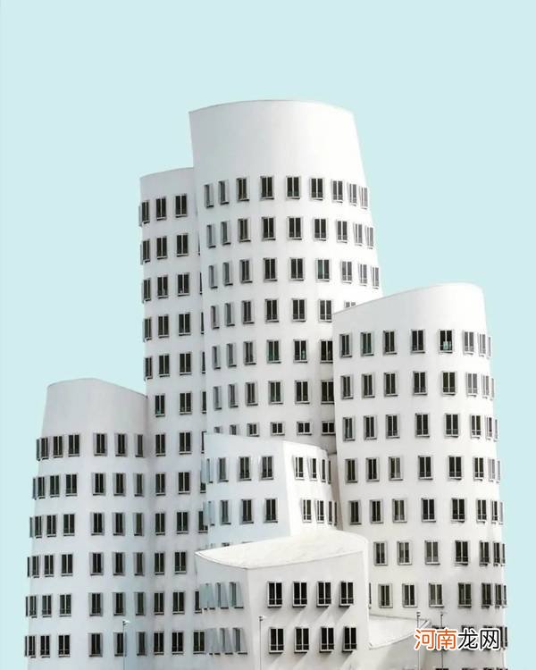 如何利用手机的长焦镜头,去捕捉建筑的细节美