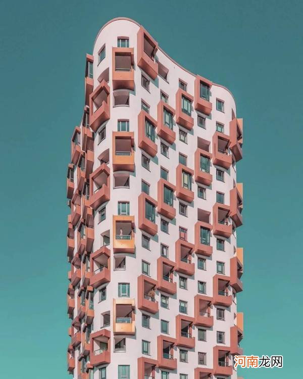 如何利用手机的长焦镜头,去捕捉建筑的细节美