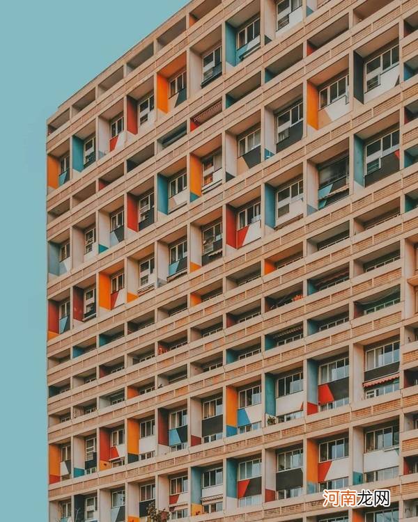 如何利用手机的长焦镜头,去捕捉建筑的细节美