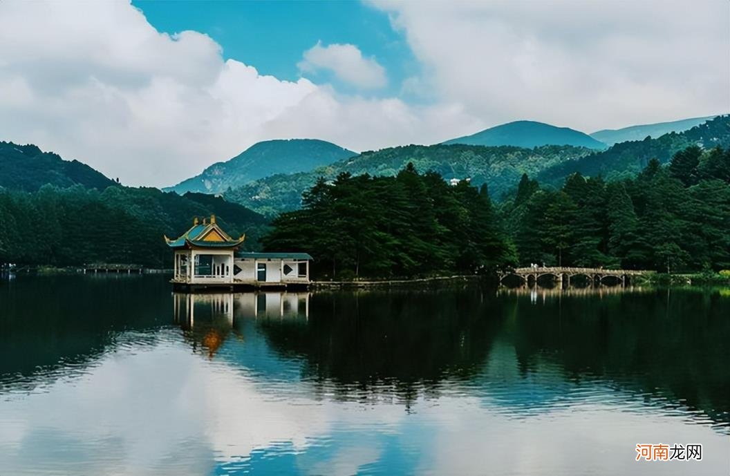 夏天哪里凉快适合旅游景点 夏天去哪里旅游凉快？