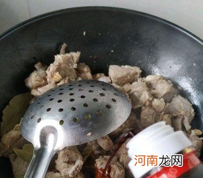 猴头菇煲汤怎么做才好吃 猴头菇的做法煲汤详细步骤