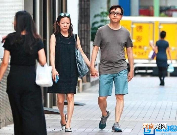 恋爱23年不被婆家接受，再婚嫁小10岁丈夫 伊能静个人资料简历