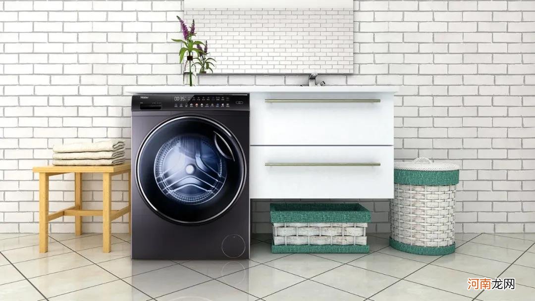 滚筒洗衣机自己怎么清洗 洗衣机筒自清洁要放清洗剂吗