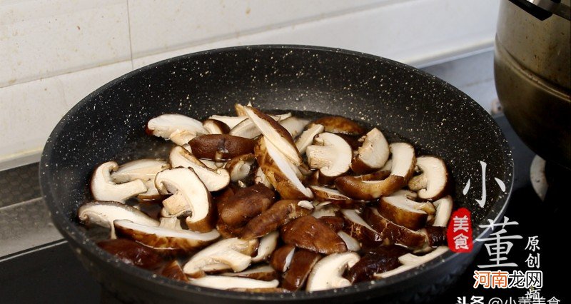 香菇肉片怎么做才好吃 香菇炒肉的做法家常