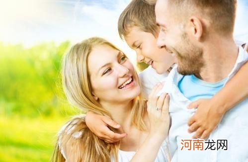 孩子开始要“零花钱”时，是教导价值观的关键期，父母要重视