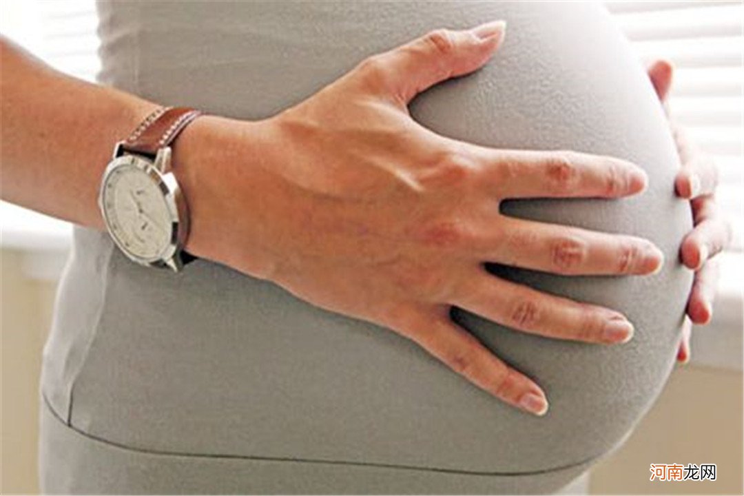 怀孕后，女性身上会散发着这3种“异味”，过来人一闻就知怀孕了