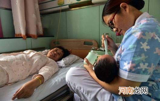 这3个照顾新生儿的“土方法”，对孩子危害很大，却还有人在用