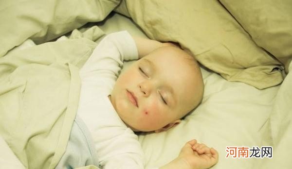 为什么宝宝半夜总是醒 宝宝晚上睡觉总醒是什么原因
