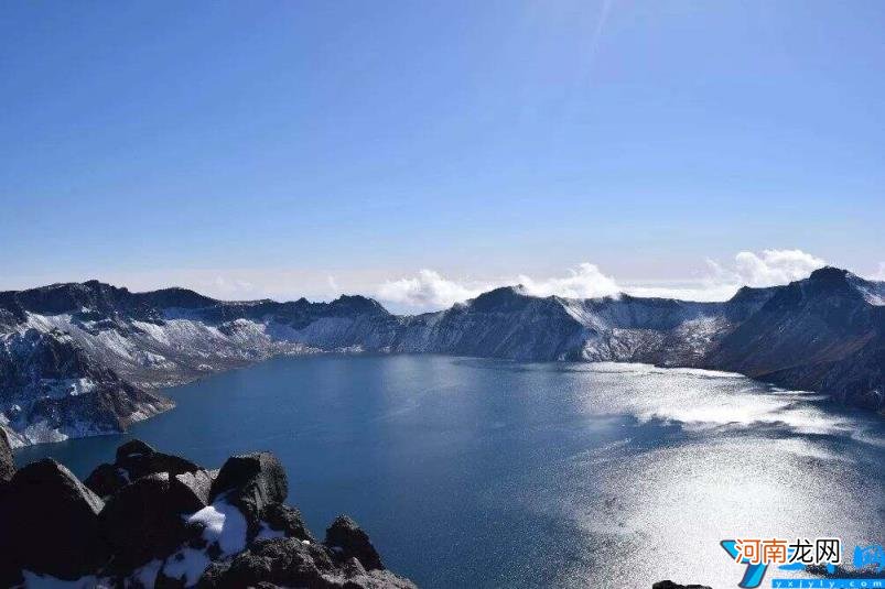 最深的十大湖排名 世界上最深的湖泊是什么湖