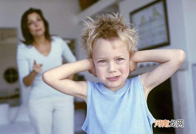 生气“大吼”对孩子伤害究竟有大？爱生气的父母，都该看看这文章
