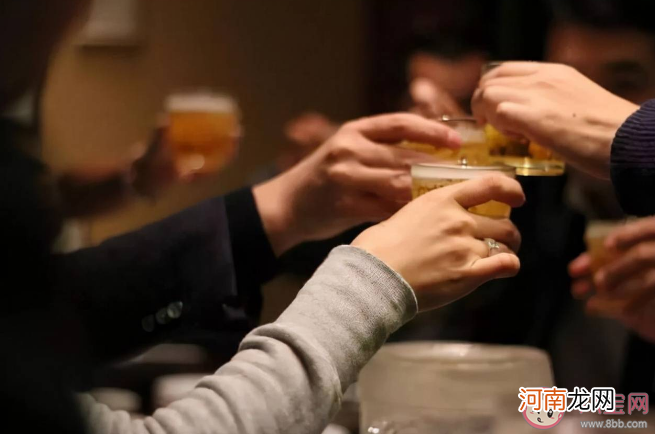 喝酒|喝酒对身体器官有什么影响 喝酒后出现什么反应不宜饮酒