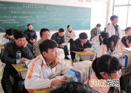 北京私立学校收费一览表 成都最便宜的私立学校一年多少钱