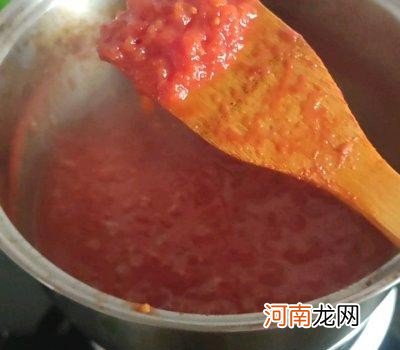自己在家怎么做番茄酱 如何自制番茄酱步骤讲解