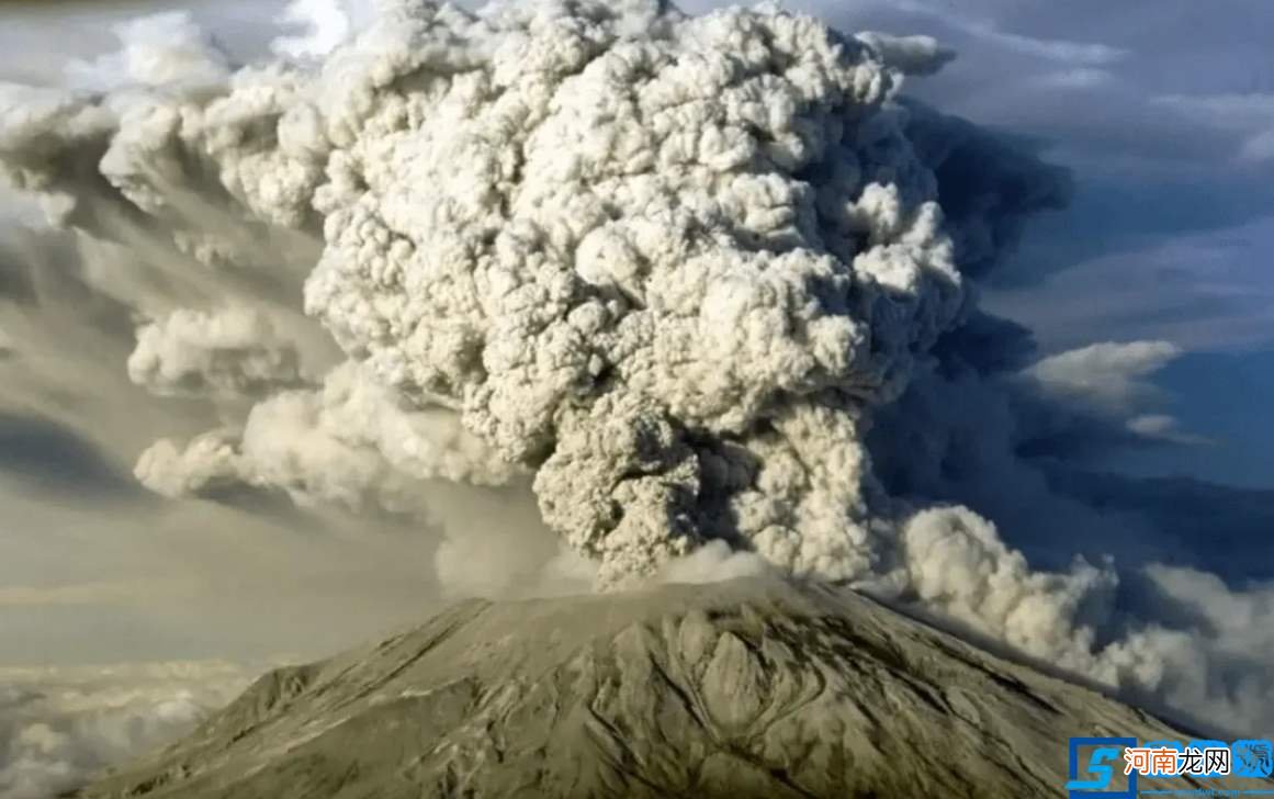 今年发现喷火口增近6倍，岩浆在大规模膨胀 富士山火山喷发最新消息