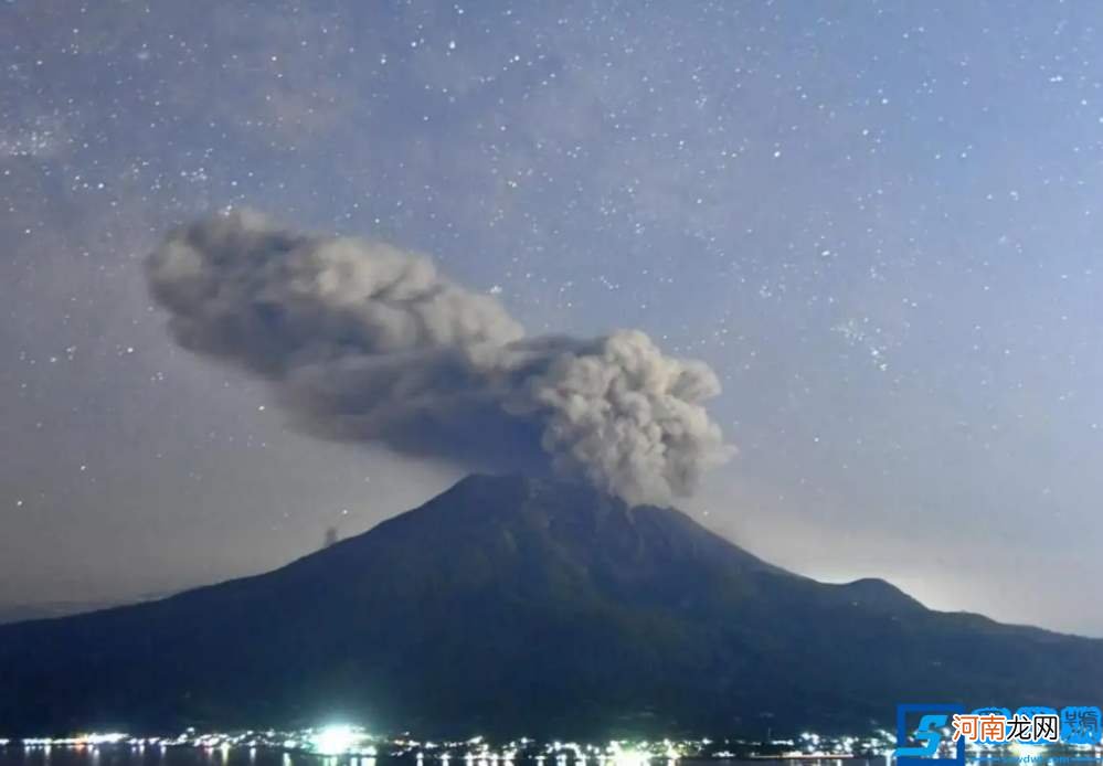 今年发现喷火口增近6倍，岩浆在大规模膨胀 富士山火山喷发最新消息