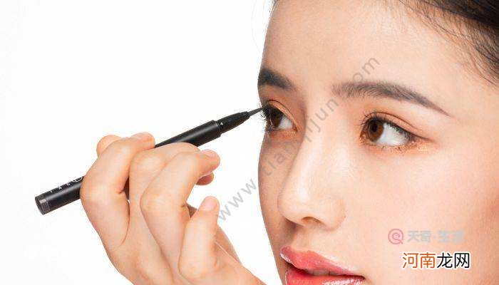 如何化妆眼睛 如何化妆眼睛做造型