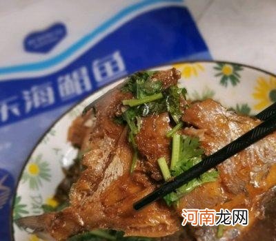 在家怎么做出美味的红烧鲳鱼 红烧鲳鱼的做法大全