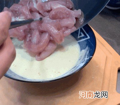 在家怎么自己做里脊小酥肉 软炸里脊的做法步骤讲解