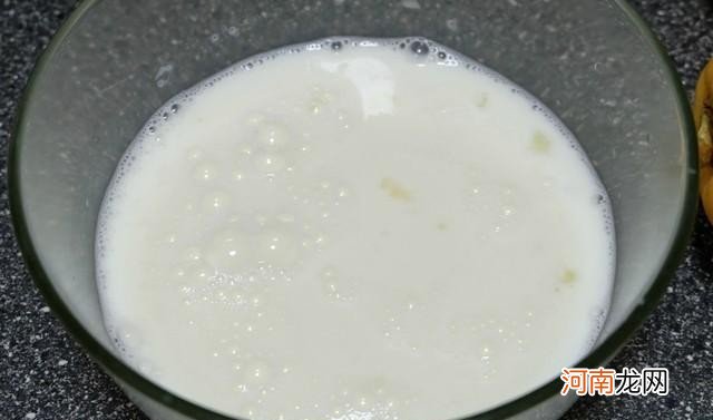 在家自己怎么做木瓜炖牛奶 木瓜牛奶的做法步骤讲解