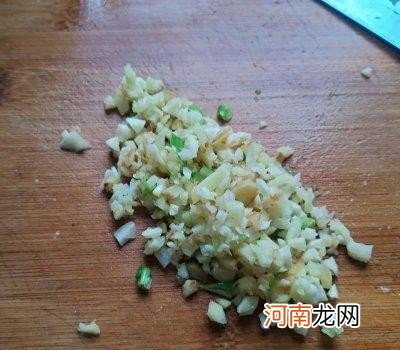 青蟹在家怎么做才好吃 青蟹的做法怎么做好吃