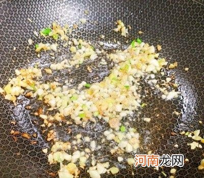 青蟹在家怎么做才好吃 青蟹的做法怎么做好吃