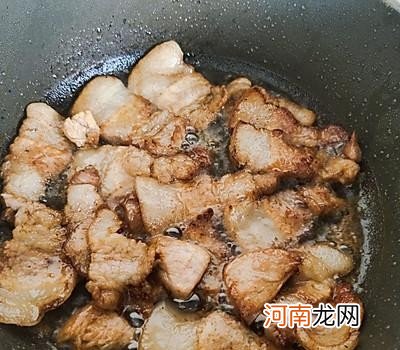 在家怎么做豆芽炒肉好吃 黄豆芽炒肉的做法步骤推荐