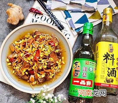 在家怎么做豆芽炒肉好吃 黄豆芽炒肉的做法步骤推荐