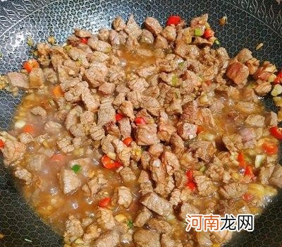 在家怎么自己做牛肉酱 香辣牛肉酱的做法大全