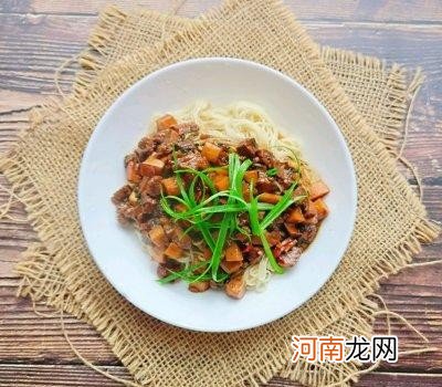 在家怎么自己做牛肉酱 香辣牛肉酱的做法大全