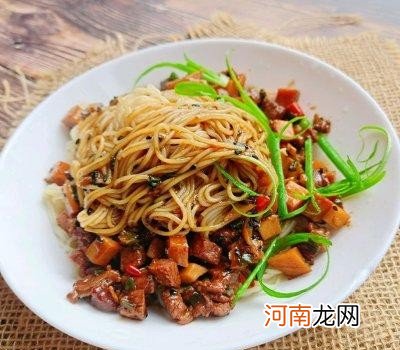 在家怎么自己做牛肉酱 香辣牛肉酱的做法大全