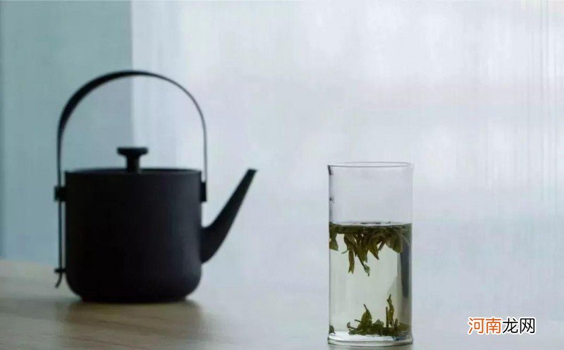 绿茶3种冲泡全攻略 绿茶的冲泡方法和水温