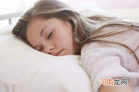 睡觉流口水是怎么回事 女性睡觉流口水是什么原因引起的