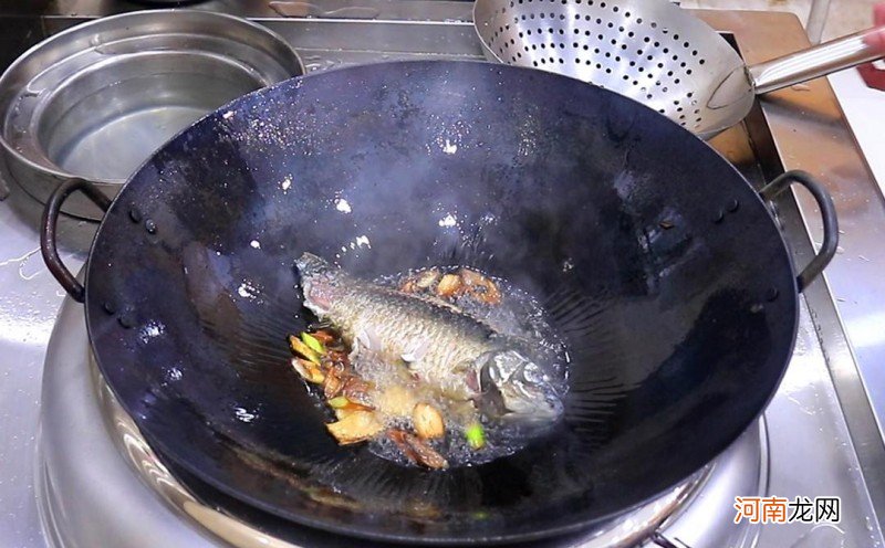 在家怎么炖鱼汤好喝 鱼汤怎么做好吃又简单