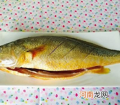 在家怎么做红烧黄鱼好吃 红烧黄鱼的做法步骤讲解