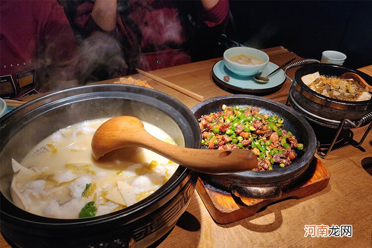 中餐特色，给你介绍一下中餐的特色