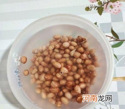 在家怎么自己腌蒜苔好吃 蒜苔的腌制方法步骤