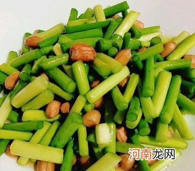 在家怎么自己腌蒜苔好吃 蒜苔的腌制方法步骤