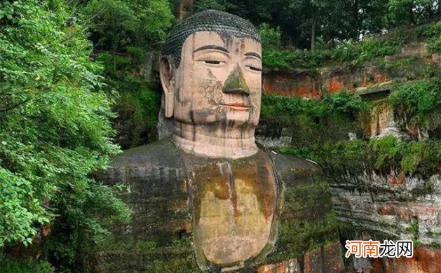 中国最大的佛像 耗费了大概90年的时间才建好