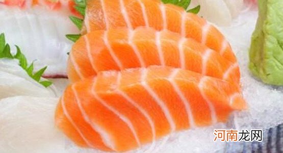 不冷冻可以生吃 冷冻三文鱼可以生吃吗，冷冻生吃有害健康