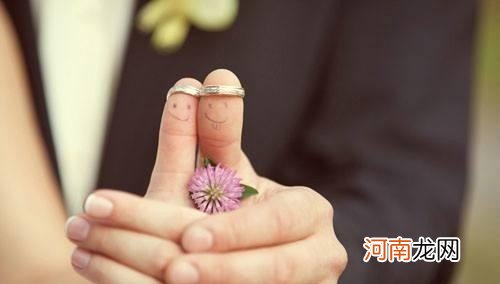 订婚钱和彩礼钱区别 订婚钱一般给多少