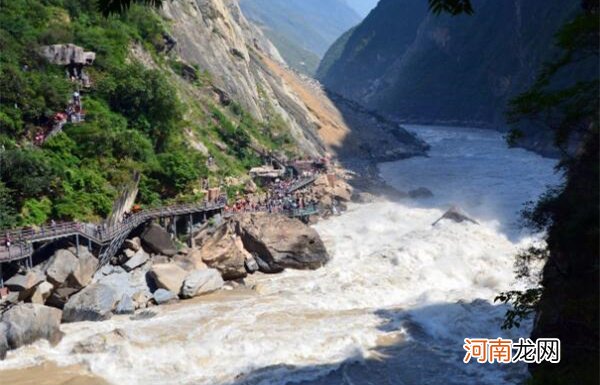 云南十大不可错过的自然景观：洱海占据榜首，梅里雪山上榜