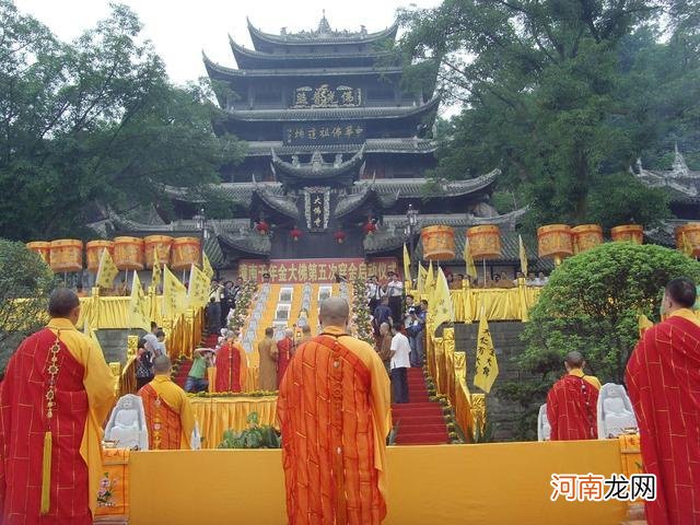 中国最灵验的十大千年古寺院，你去过几座？
