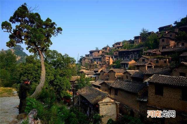 中国最怪的深山古村落：大汖村建在石头山坡上