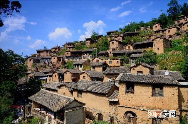 中国最怪的深山古村落：大汖村建在石头山坡上