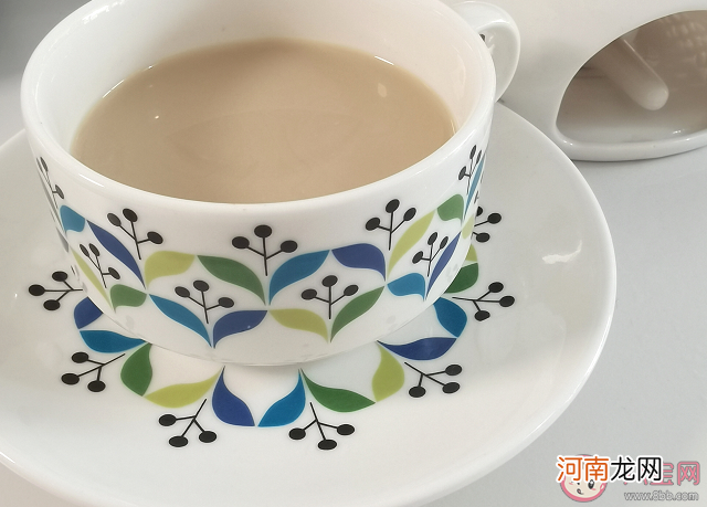 奶茶|1杯奶茶所含咖啡因或超3杯美式 奶茶咖啡因比咖啡高吗
