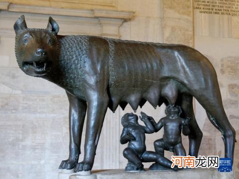 罗马卡皮托林博物馆：记录建立罗马古城传说的“母狼乳婴”铜像及其文创