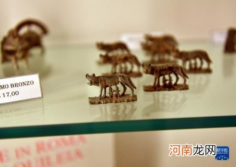 罗马卡皮托林博物馆：记录建立罗马古城传说的“母狼乳婴”铜像及其文创