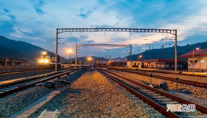 中国最长的铁路