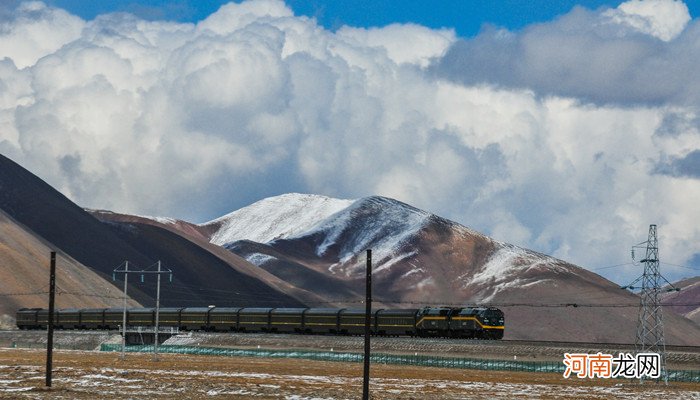 青藏铁路全长多少米 青藏铁路一共有多长