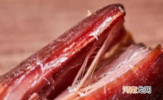 为什么牛肉干上有白点？吃牛肉干有什么功效？